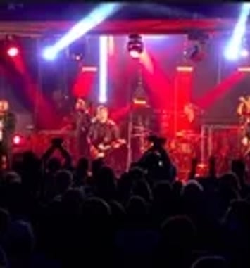 Quelque Chose de Johnny et Groupe Mécéki
