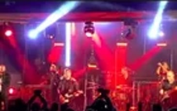 Quelque Chose de Johnny et Groupe Mécéki