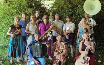 Balades en fanfare dans les Balkans