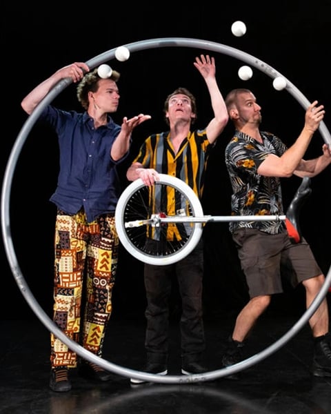 Spectacle "Circus Puzzle" par la Cie Les Objets Volants